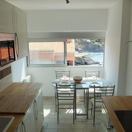Collioure - Modern Beachside Apartment Joey Экстерьер фото
